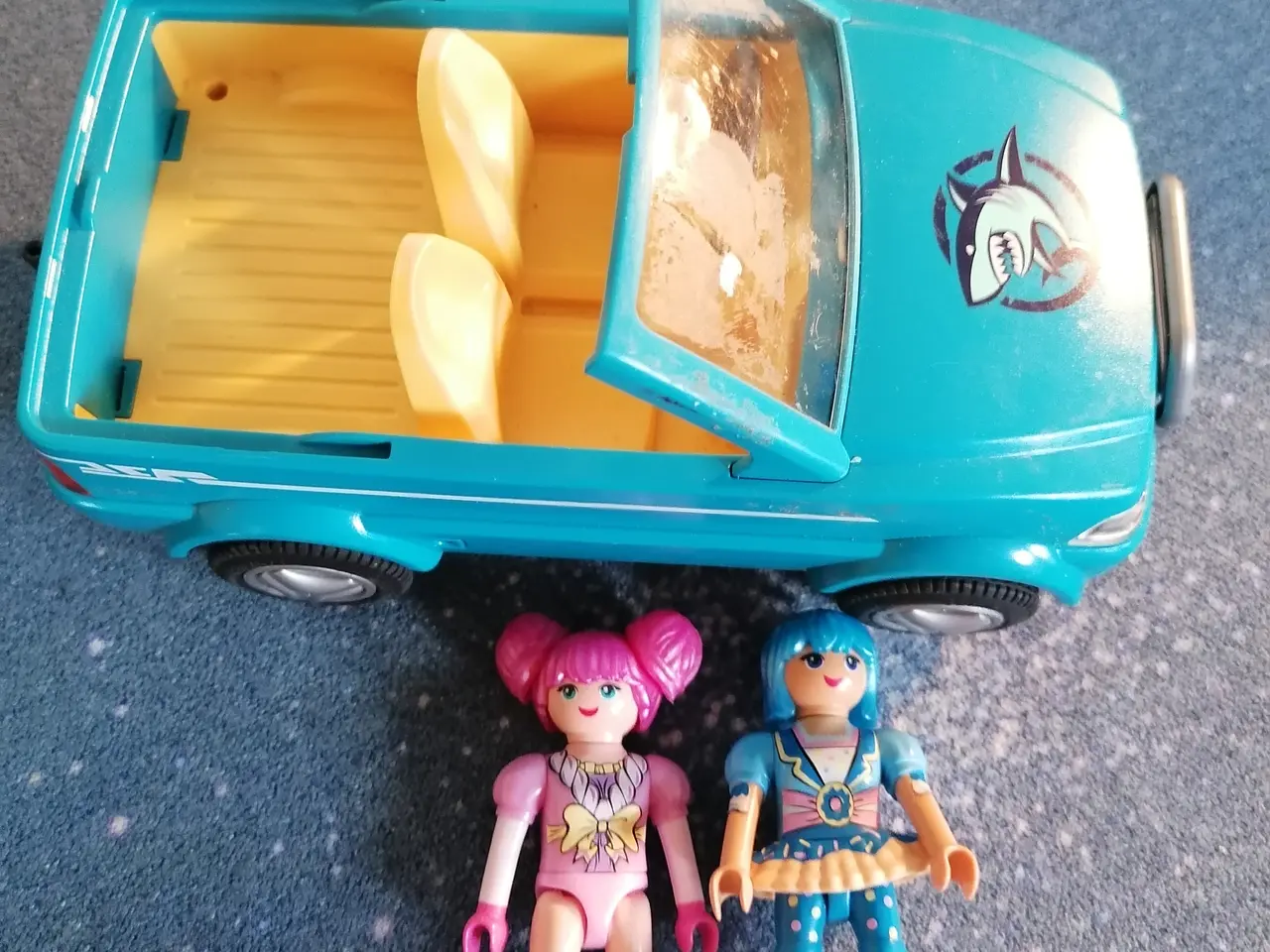 Billede 2 - Playmobil Bil og To Figurer