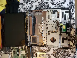 HP Dv6000 sælges i dele.