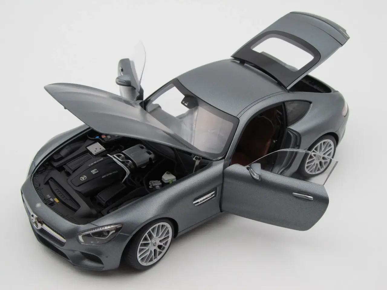 Billede 4 - 2015 Mercedes-AMG GT S - AUTOart - 1:18