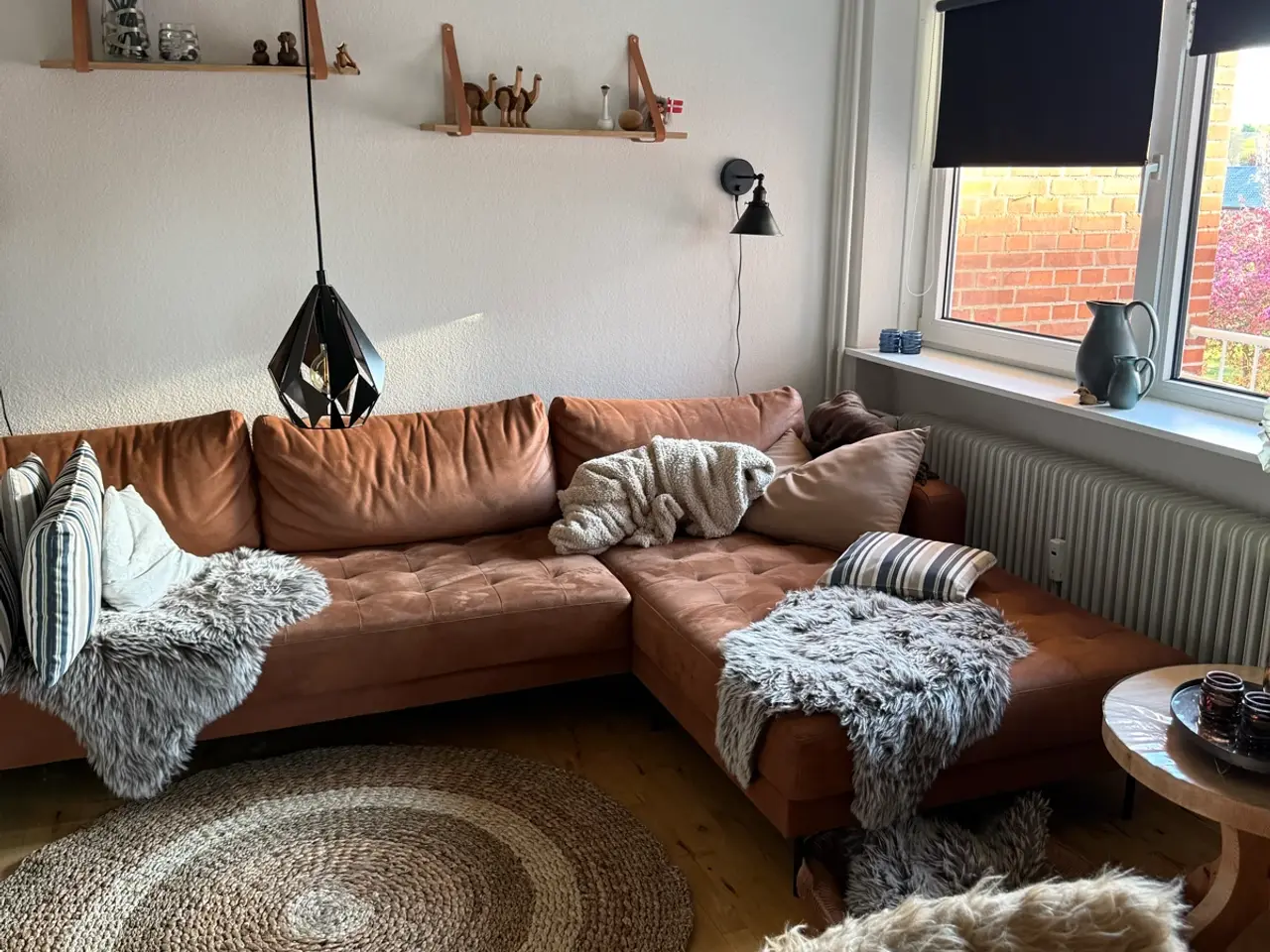 Billede 5 - Stor sofa med chaiselong
