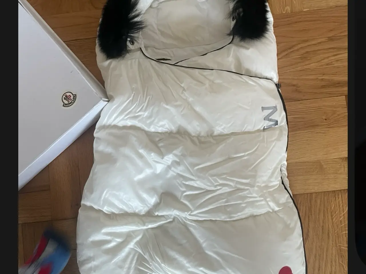 Billede 2 - Moncler kørepose