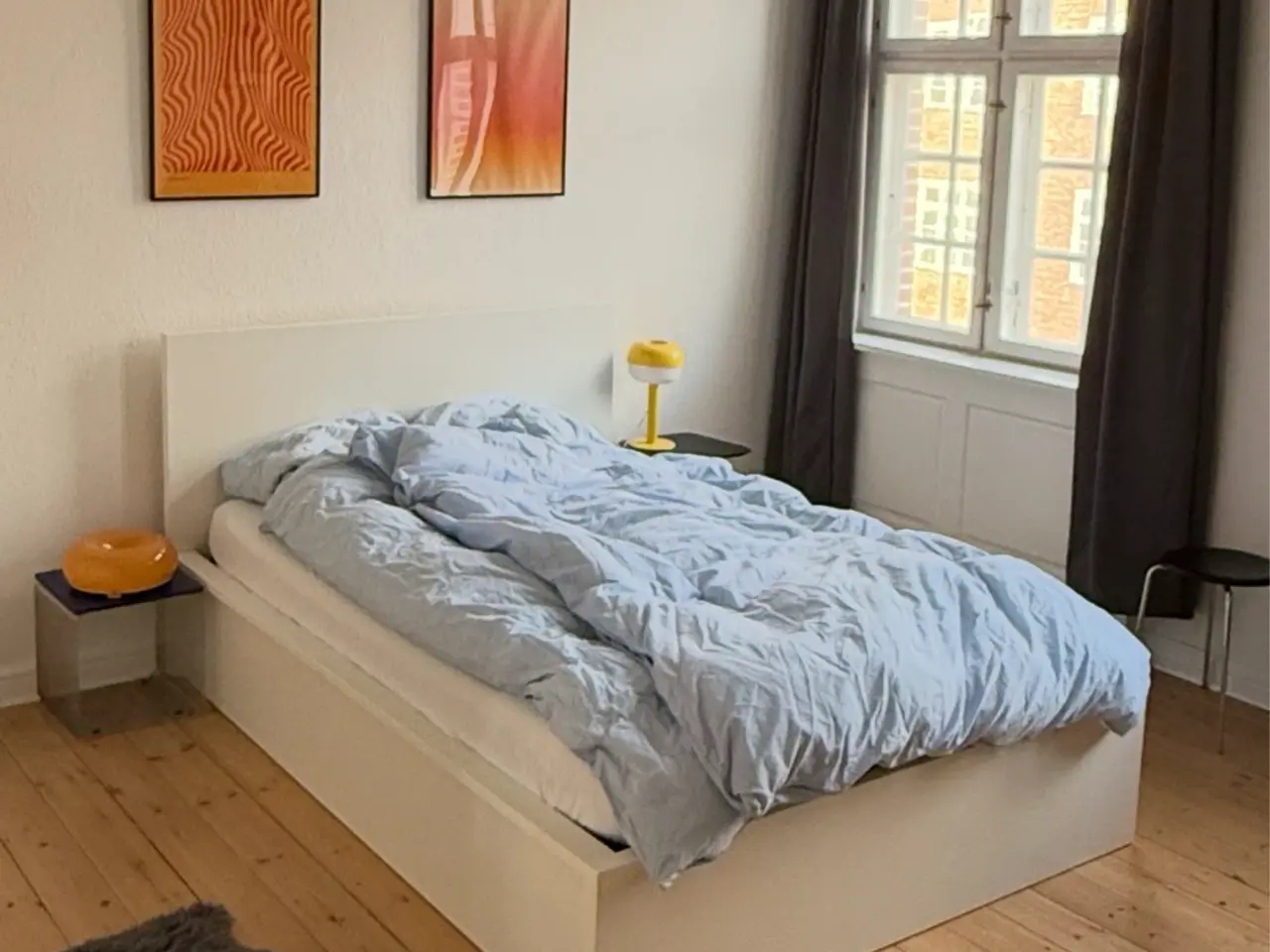 Billede 1 - Hvid Malm seng med madras