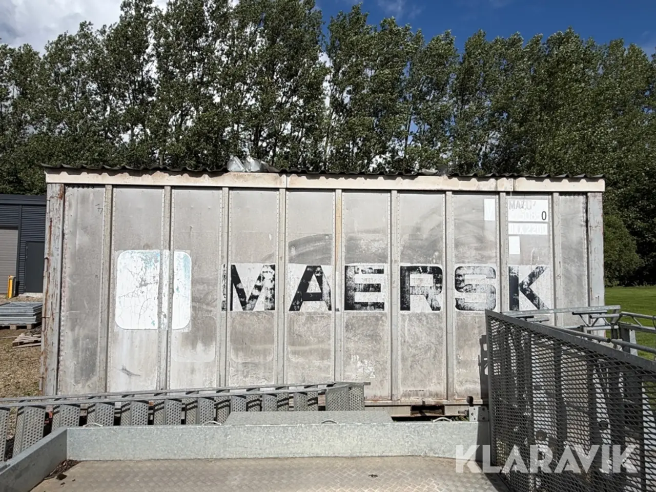 Billede 2 - Container 20 fod med indhold - Sprøjtekabine og diverse
