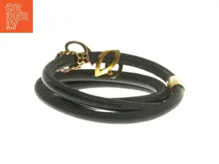 Sort læderarmbånd med guld detaljer fra Christina Watches (str. Ø 5,5 cm)