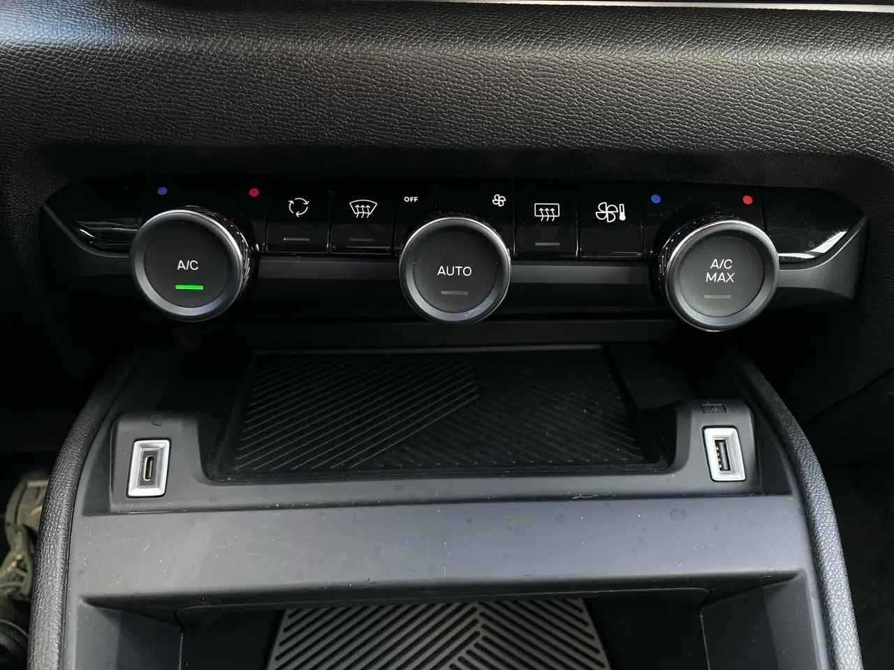 Billede 17 - Citroën e-C4 X EL Plus 136HK 5d Aut.