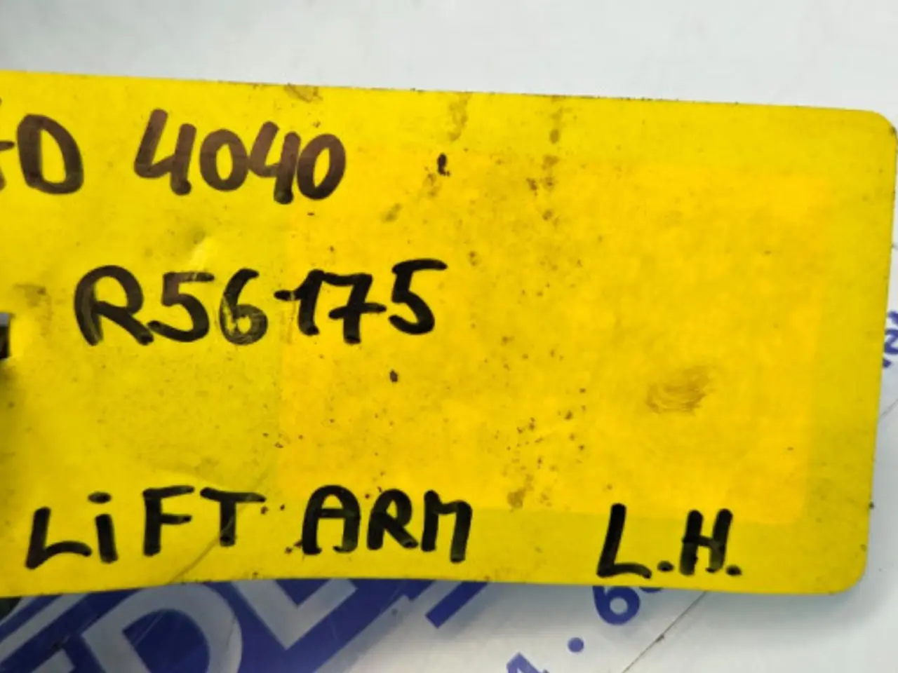 Billede 13 - John Deere 4040 Liftarm L.  R56175