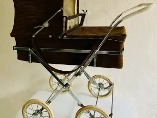 Retro Skandia dukkevogn i brun fløjl