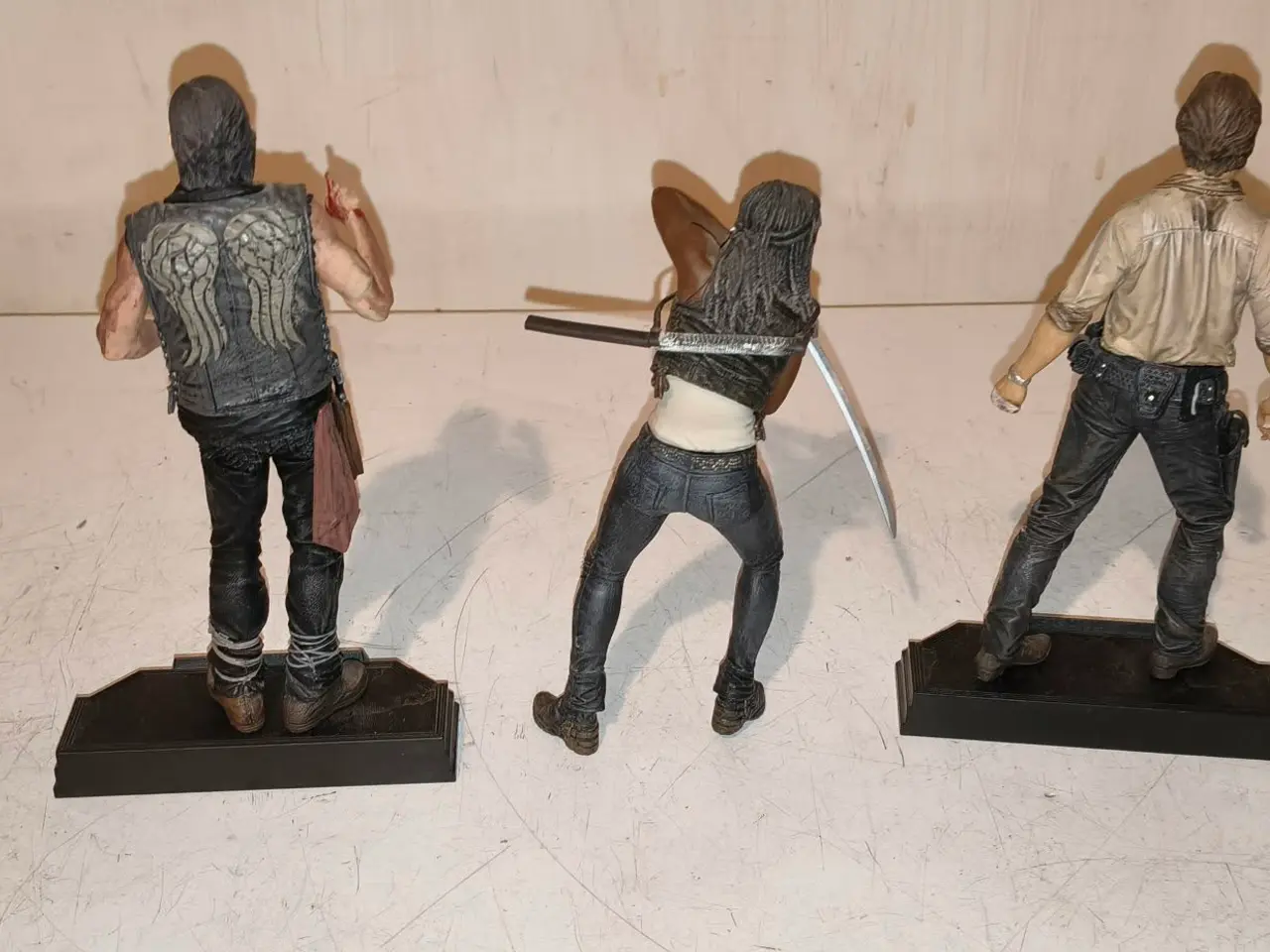 Billede 2 - walking dead figure et must for kender
