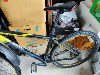 29"Mtb . Jeg bruger den ikke længere. Jeg 1,80 cm 
