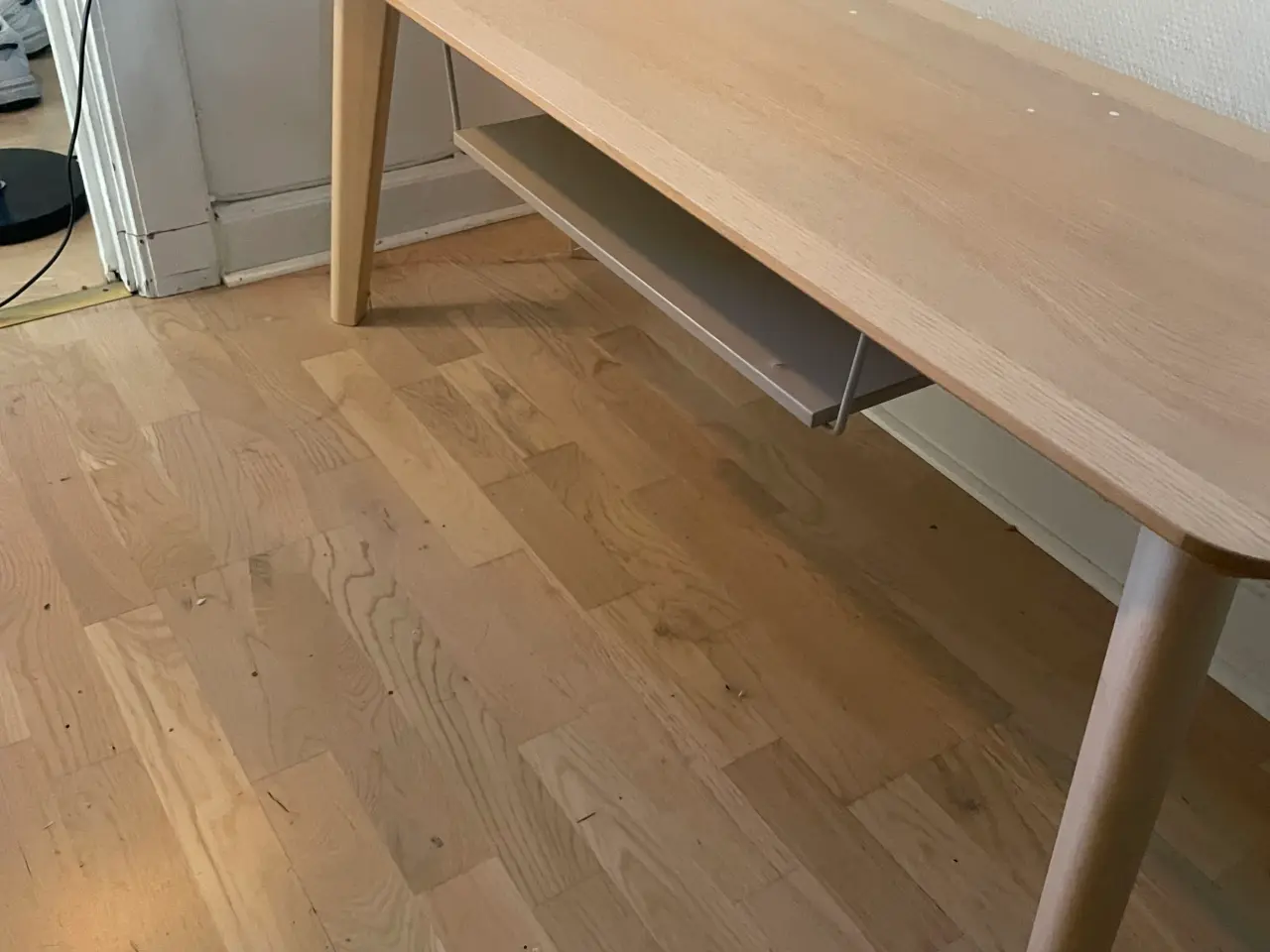 Billede 2 - TV bord i egetræ