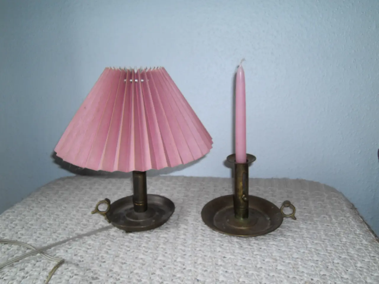 Billede 1 - Kammerlysestage i Messing og Lampe