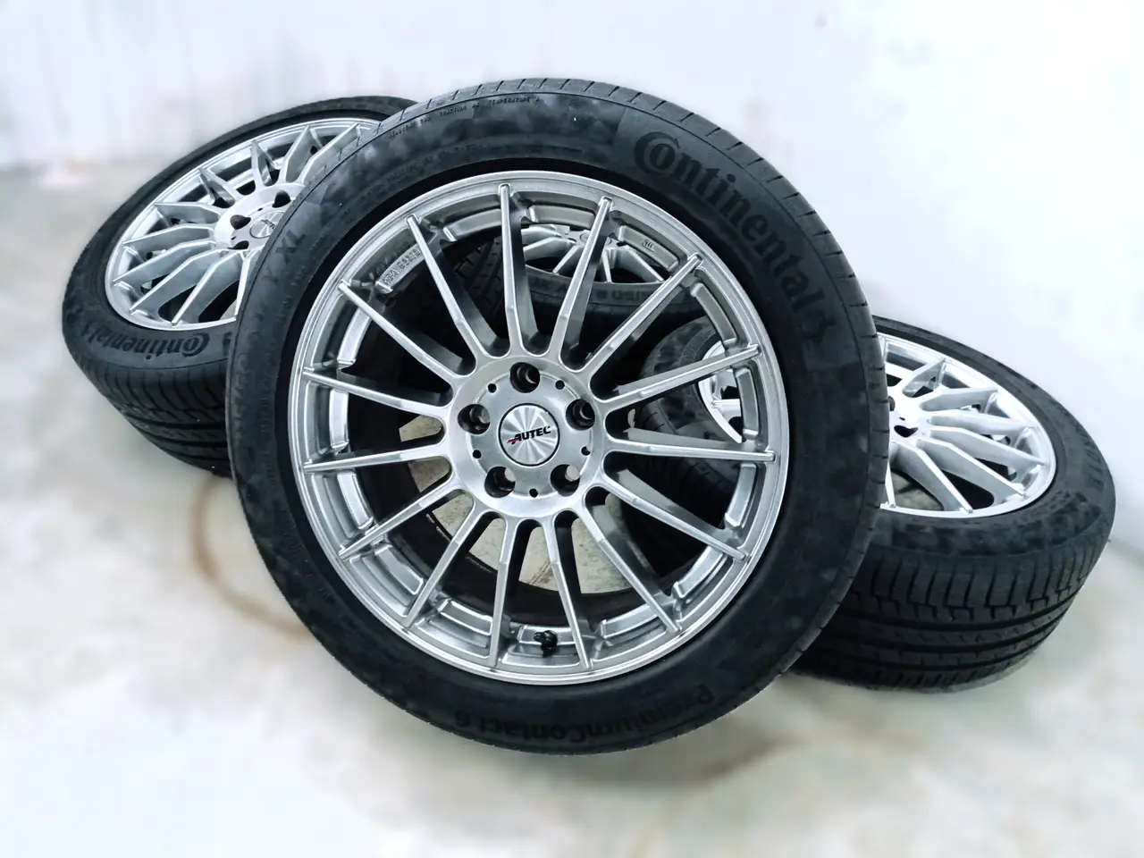 Billede 6 - 5x108 17" ET45 nav 70ø AUTEC sommersæt inkl.TPMS 