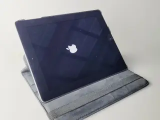 ⭐️· 💻 Apple iPad 2 (Model A1395, 16GB Wi-Fi)