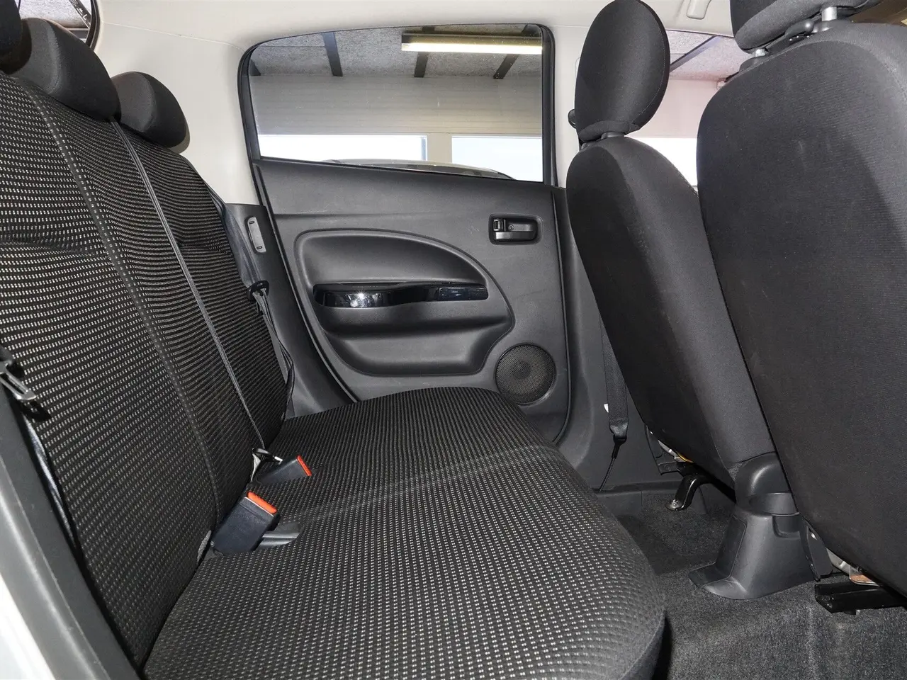 Billede 10 - Mitsubishi Space Star 1,2 Inbeat 80HK 5d