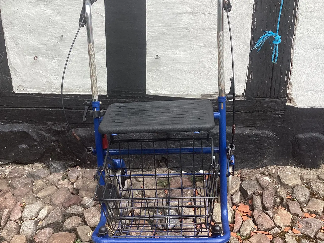 Billede 2 - Rollator med kurv