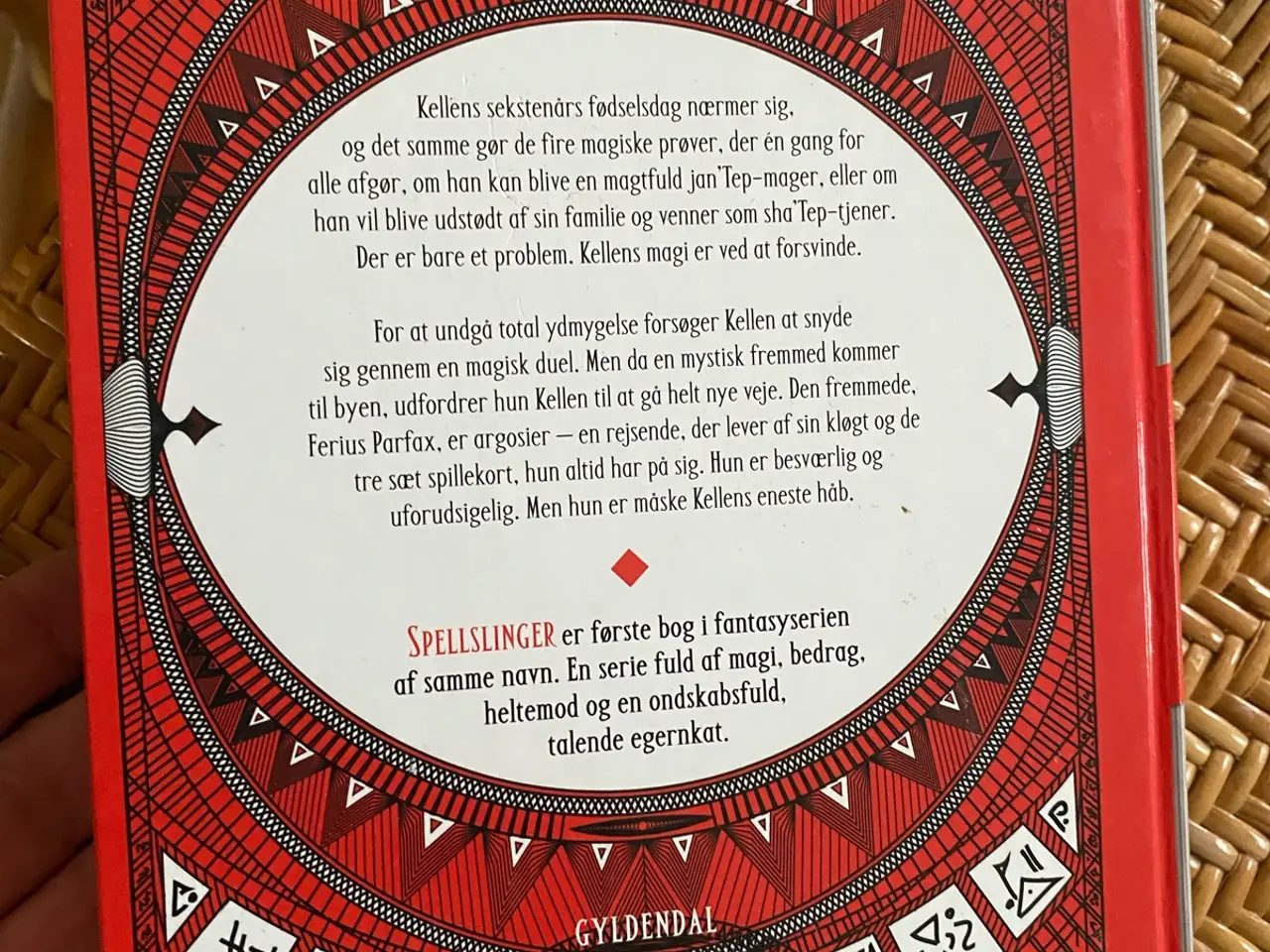 Billede 2 - Spellslinger fantasybog af Sebastien De Castell