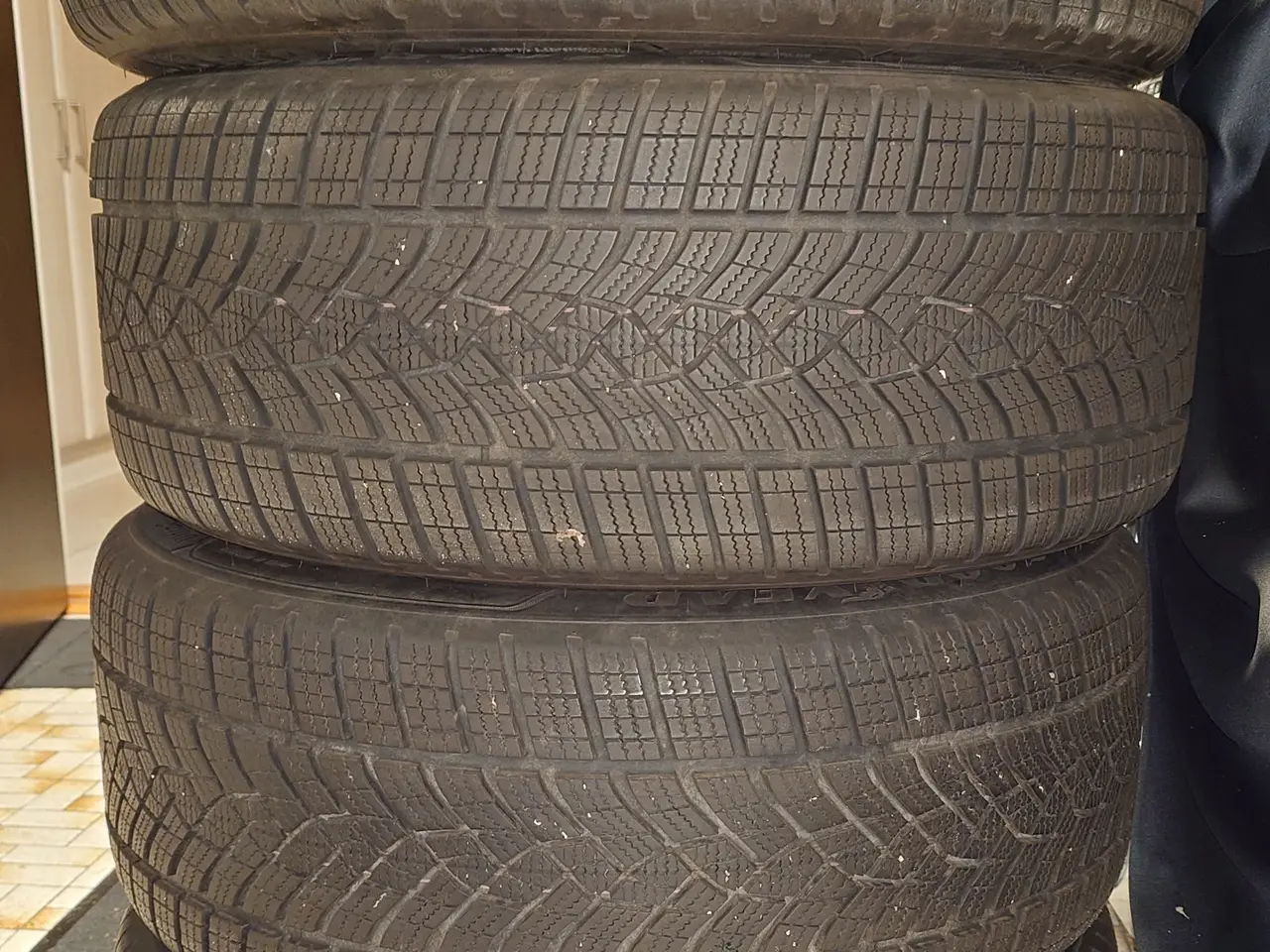 Billede 1 - Goodyear Ultragrip performance+ 245/45-18" 7mm