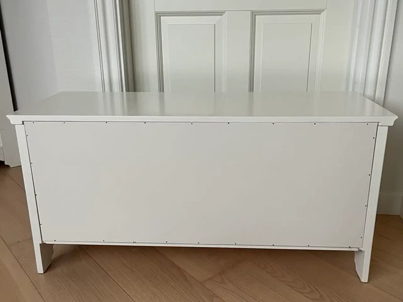 Billede 2 - Børnebænk m/2 legetøjskasser 