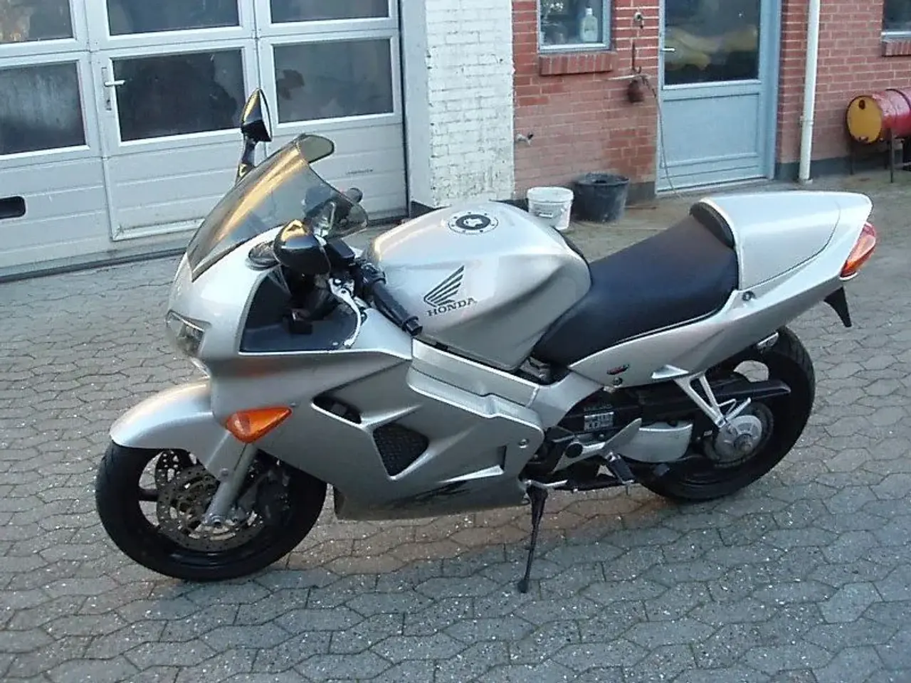 Billede 2 - Honda vfr 800