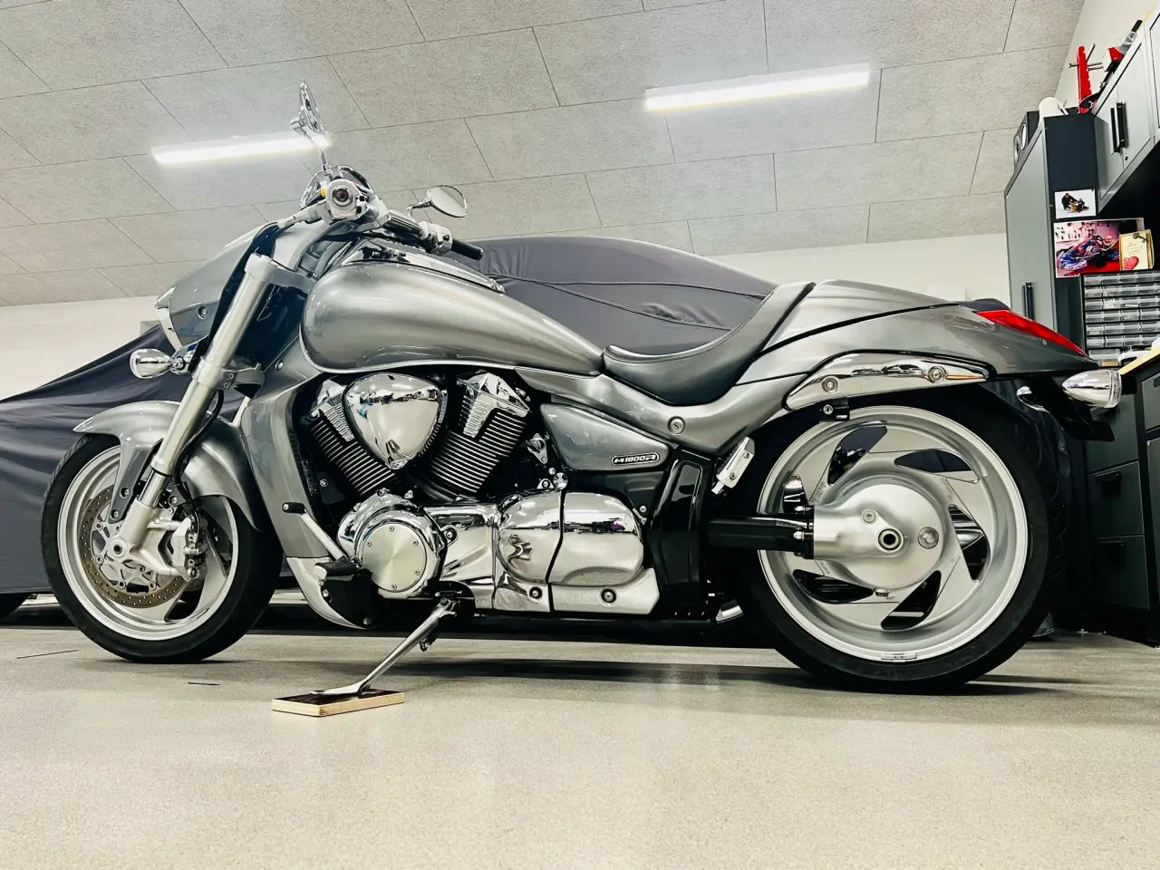 Billede 1 - M1800R 19.000 km 
