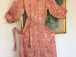 SKØN feminin sommerkjole