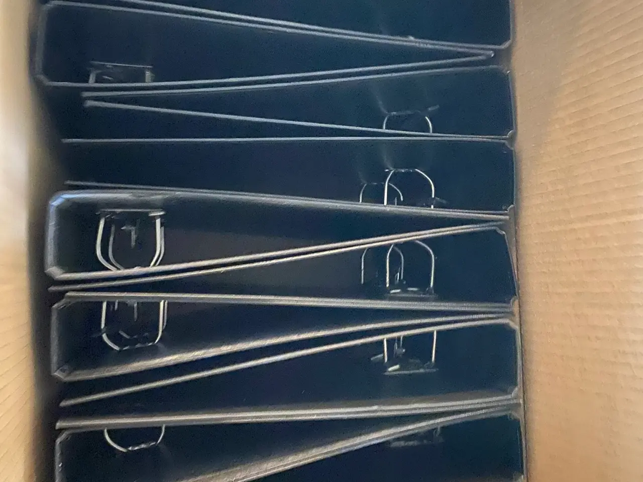 Billede 2 - BREVORDNER MED 5 CM RYG I MANGE FARVER