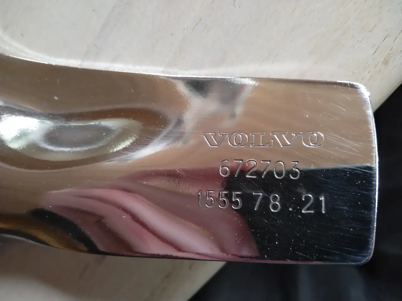 Billede 2 - Volvo Kølevænge og emblem.