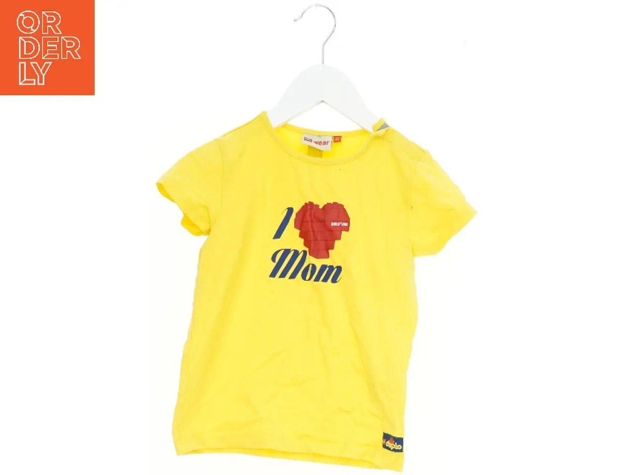 Billede 1 - Børne T-shirt I ❤️ Mom fra Lego (str. 104)
