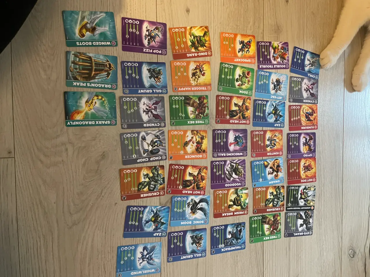 Billede 18 - Skylanders samlekort 287 stk.