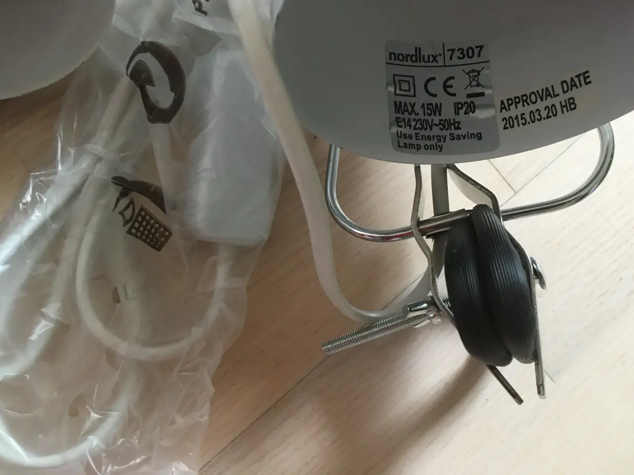 Billede 3 - Nordlux Cyclone klemme lampe i hvid metal 