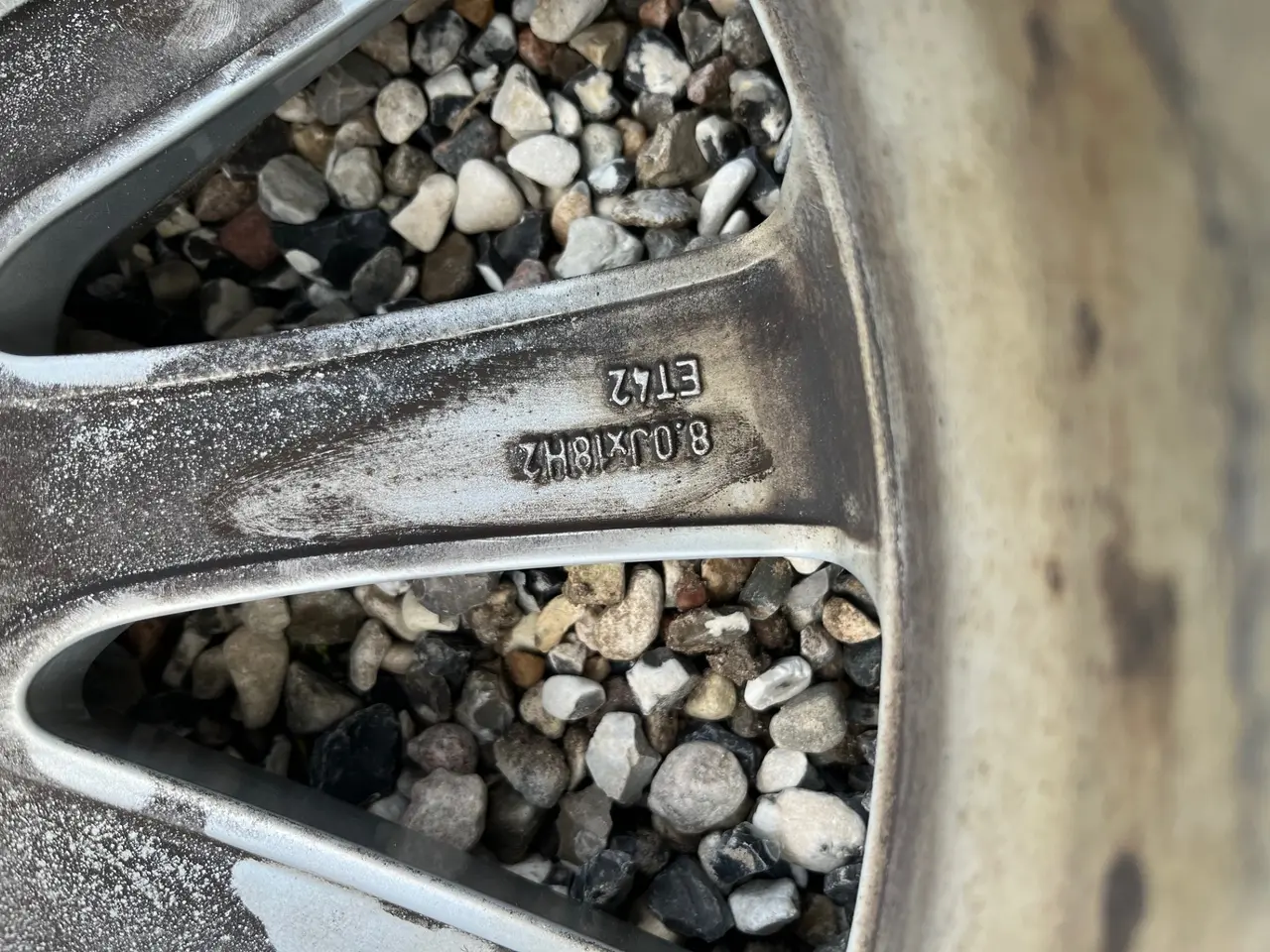 Billede 4 - originale Volvo aluminiumsfælge med vinterdæk