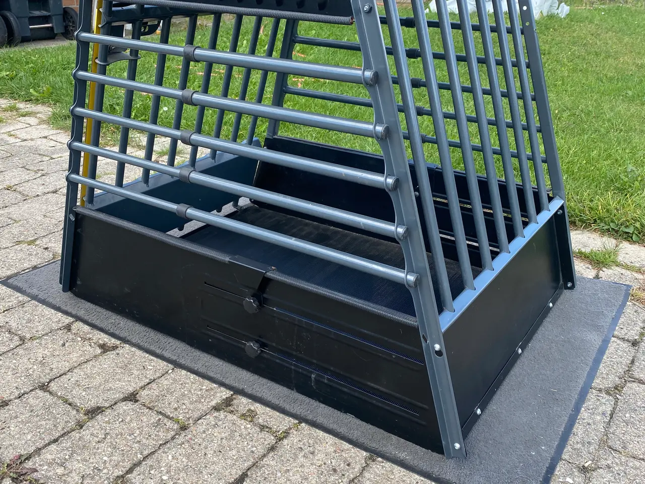 Billede 2 - Vario Cage hundebur str. XL til bil 