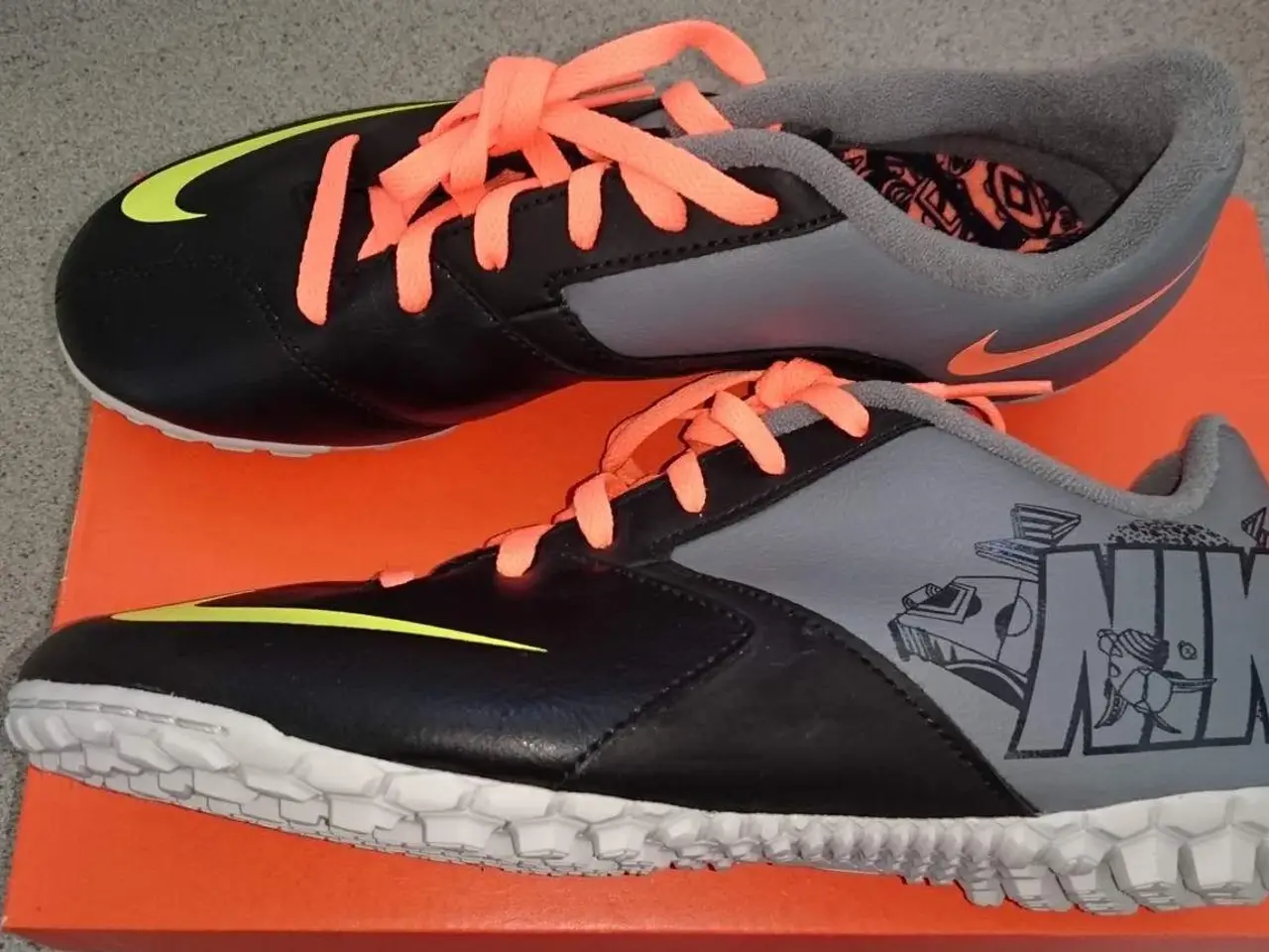 Billede 3 - Nye Nike Bomba 2 fodboldsko Str. 38