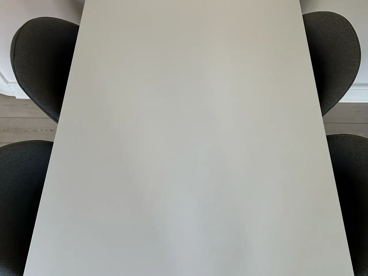 Billede 4 - Spisebord med stole