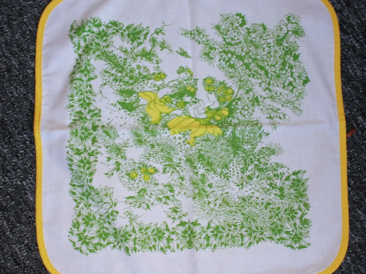 Billede 15 - Rund dug med Wiinblad motiv, ø 145 cm