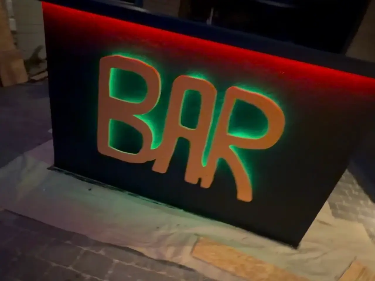 Billede 2 - Hjemmebygget bar