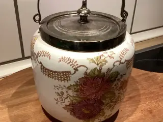 Gammel kikse spand/barsels potte i porcelæn