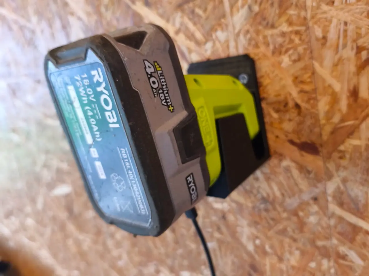 Billede 6 - Ryobi ONE+ ladeholder – 3D-printet vægholder