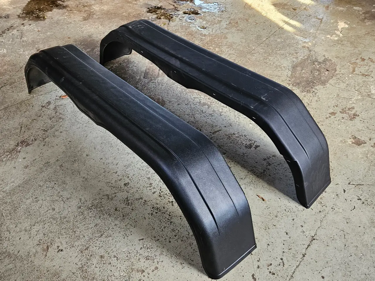 Billede 1 - BOOGIESKÆRME SORT KNOTT 1550 × 240 × 400 MM
