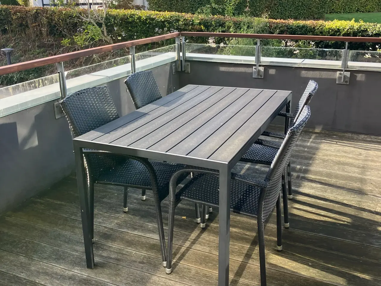 Billede 4 - Sofa bord med stole (byd gerne)