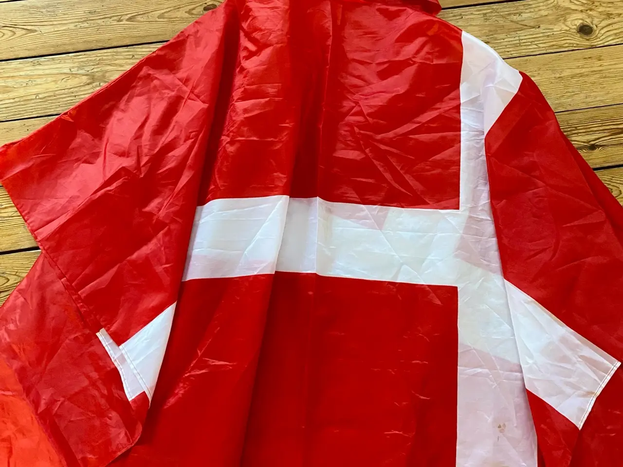 Billede 1 - Dannebrog poncho