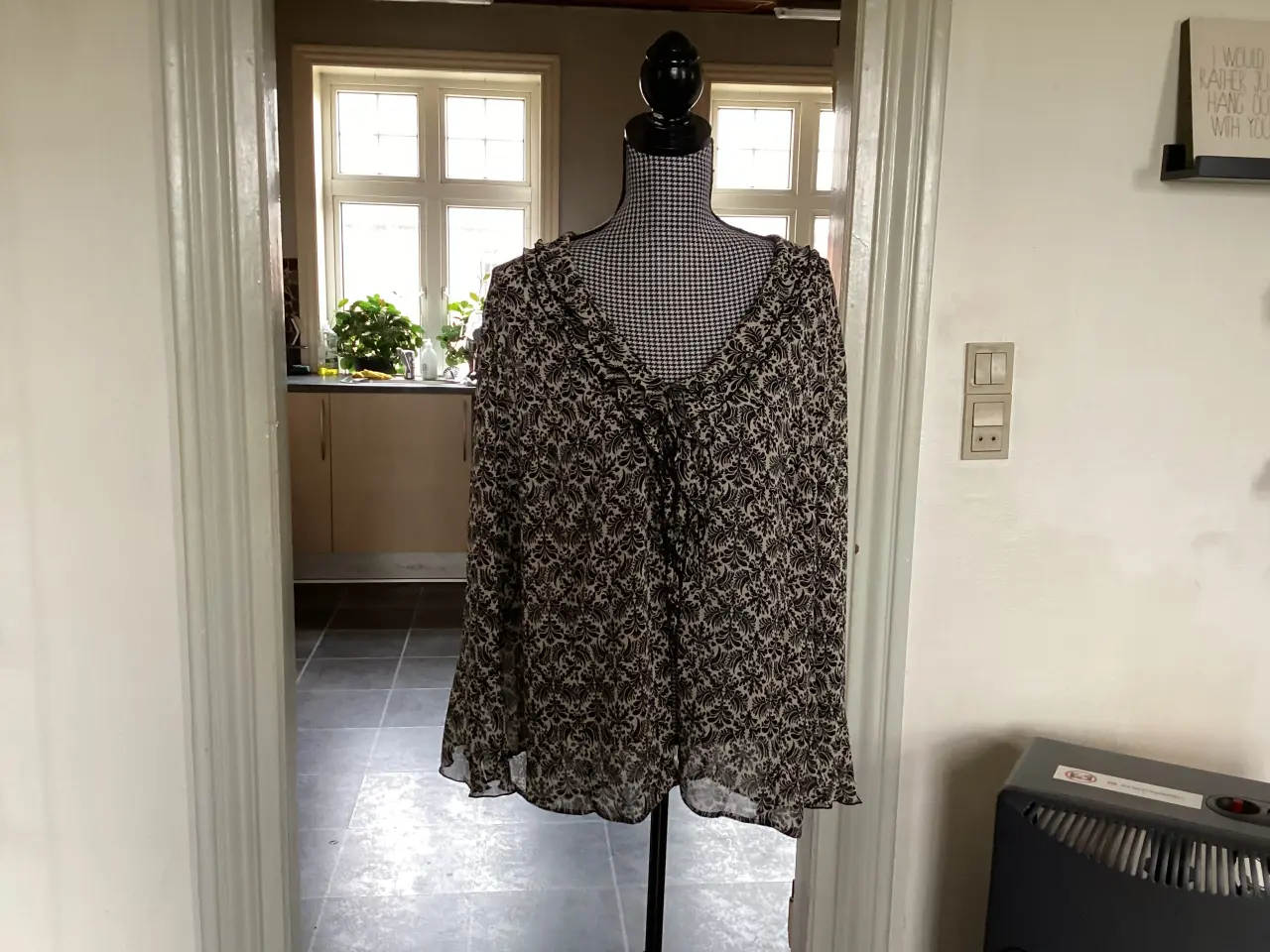 Billede 11 - Dametøj. Str : M- L- XL-44-46-XXL.