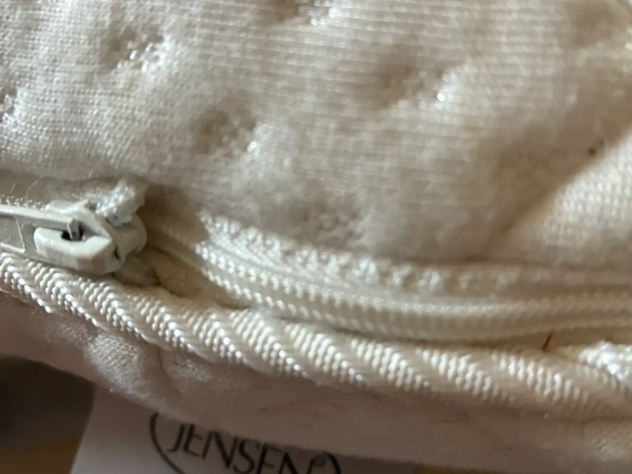 Billede 3 - JENSEN elev.seng, med 1 nyere JENSEN madras
