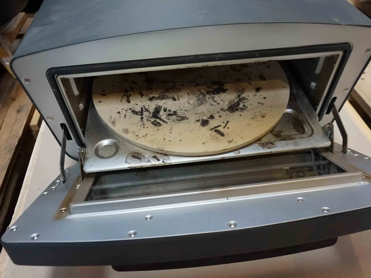 Billede 2 - Elektrisk pizzaovn med drejeskive og sten (MOMSFRI)