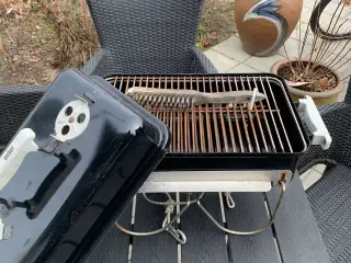 Weber rejsegrill ( kul )