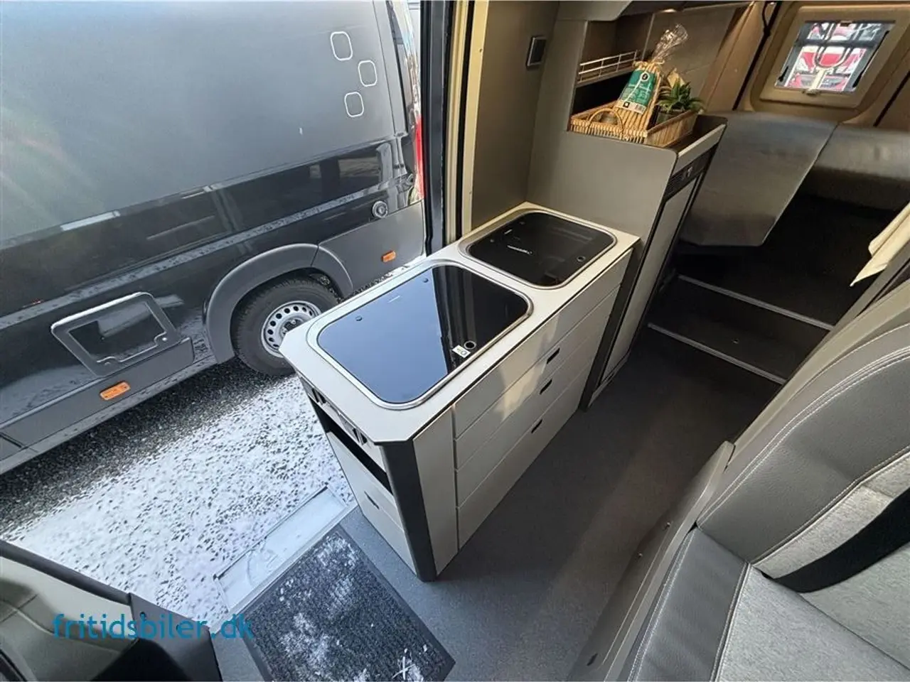 Billede 11 - 2025 - Bravia 636 140 Hk   Nok Danmarks fedeste campervan i en Bravia 636