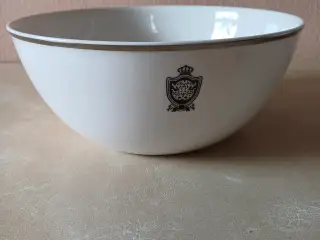 Hvide Skåle i porcelæn af Anna Berg - 2 stk.