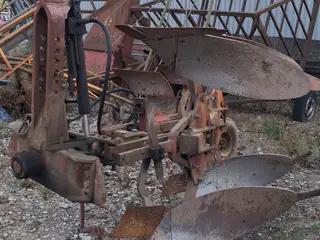 Fraugde vende plov