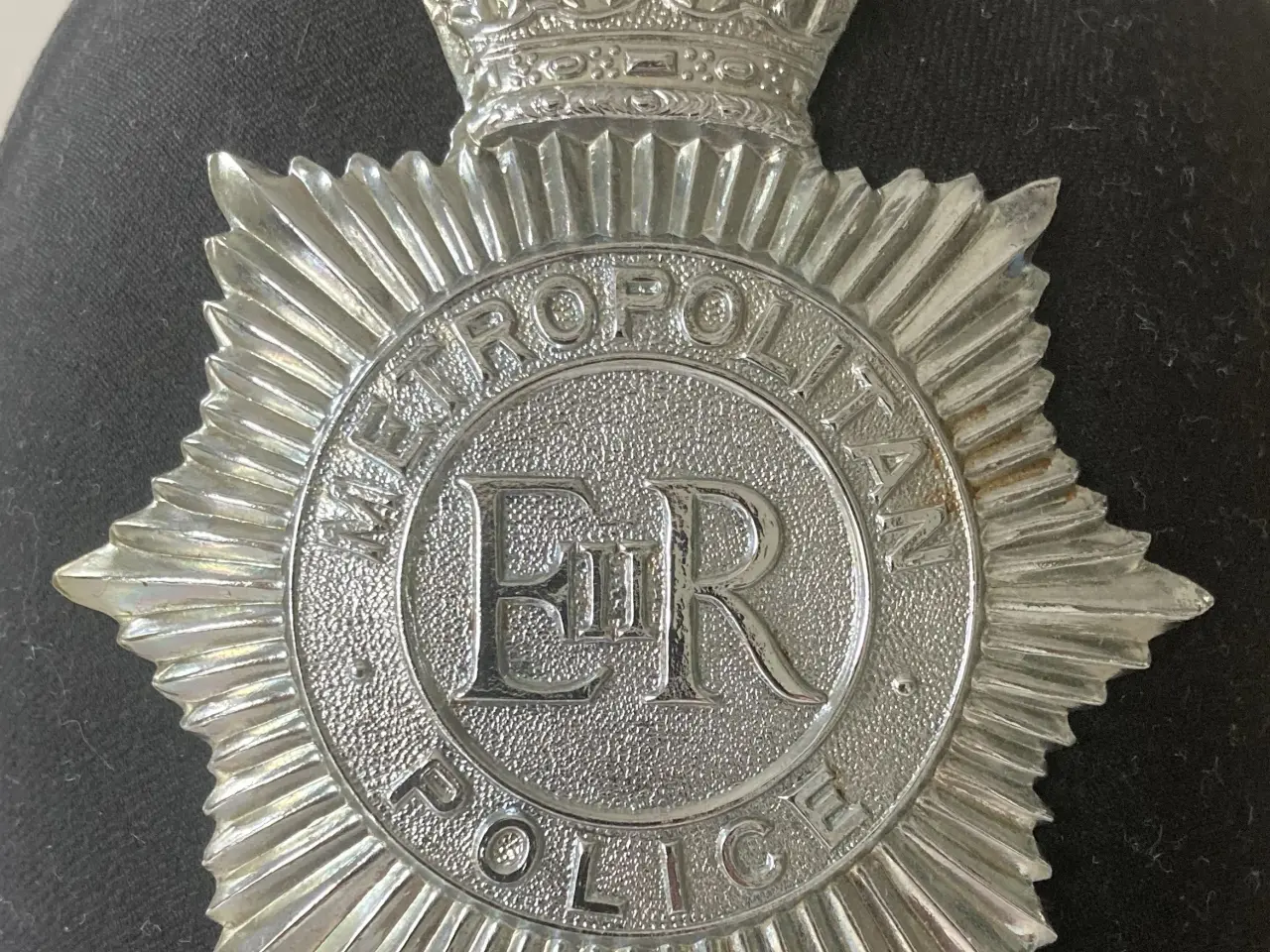 Billede 2 - Politi Bobby hjelme "METROPOLITAN POLICE"