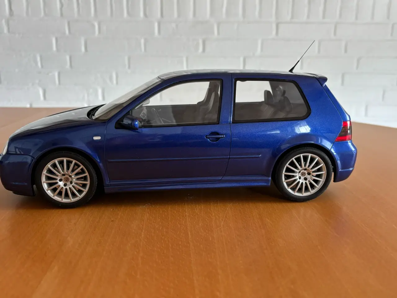 Billede 6 - Vw Golf R32 1:12